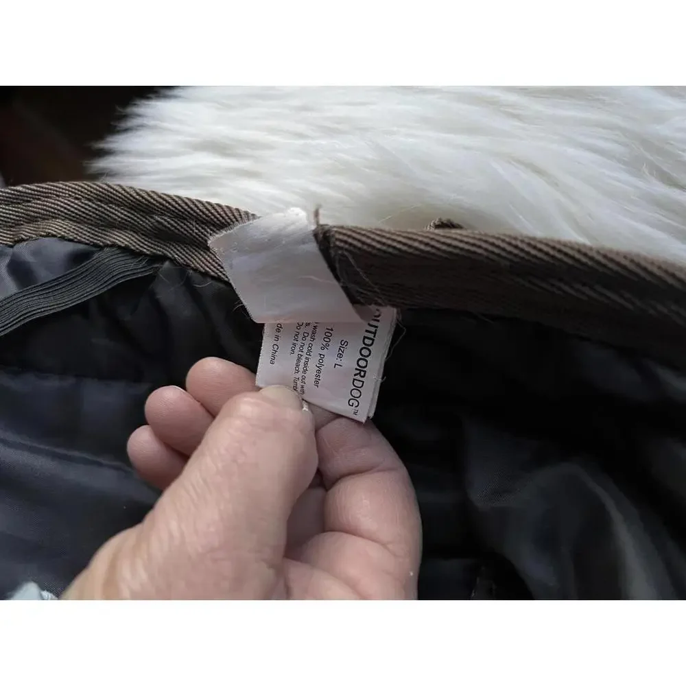 Outdoor Dog Blanket - Stylish and Functional Pet Gear- Size Large